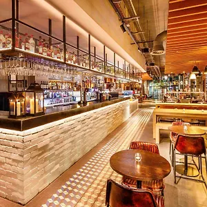 Ibis Canning Town מלון לונדון